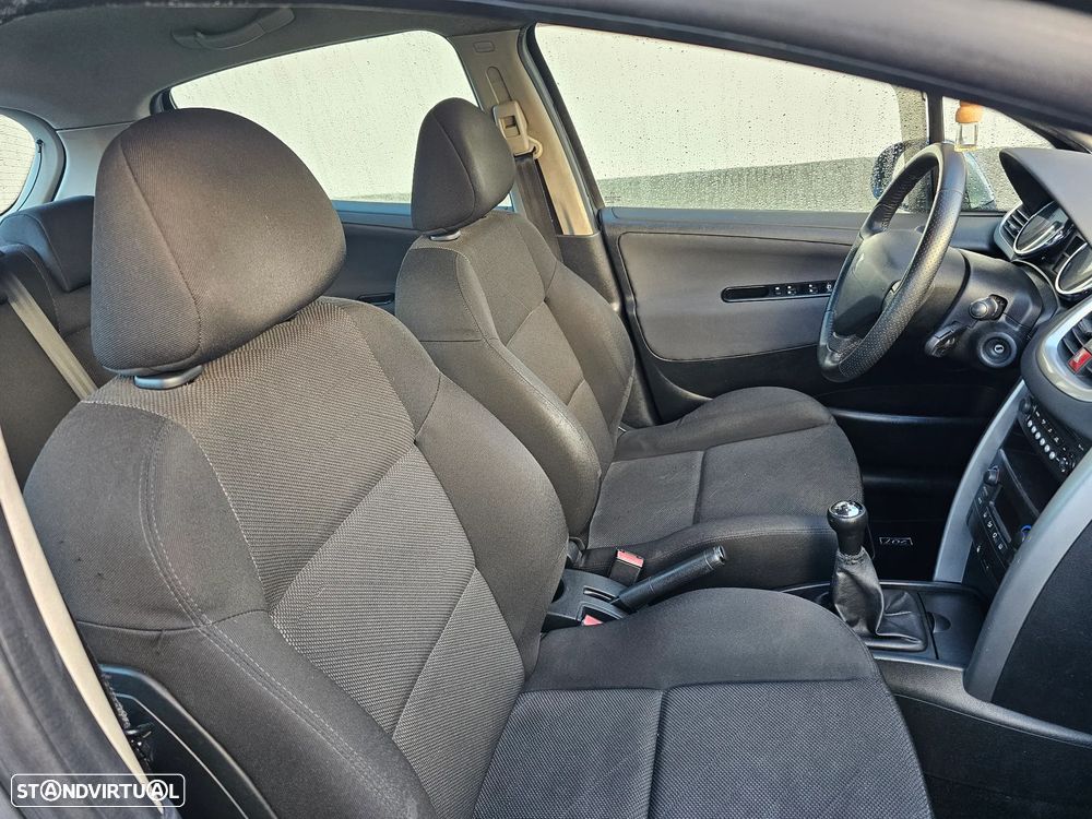 Peugeot 207 1.6 HDi Sport - 28