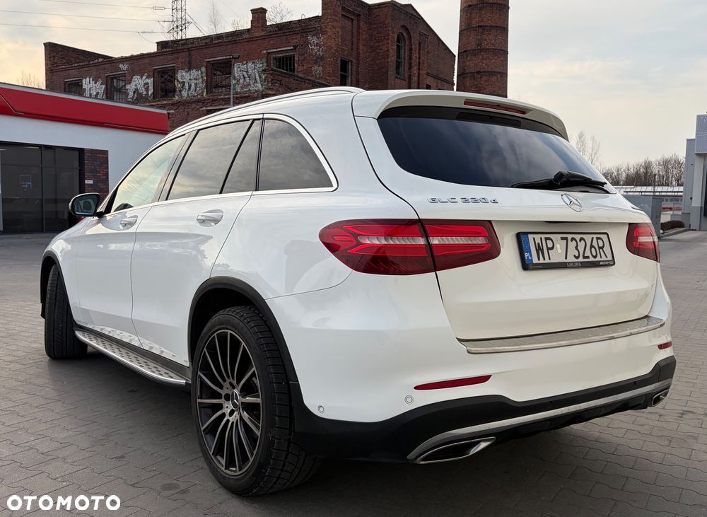 Mercedes-Benz GLC - 13