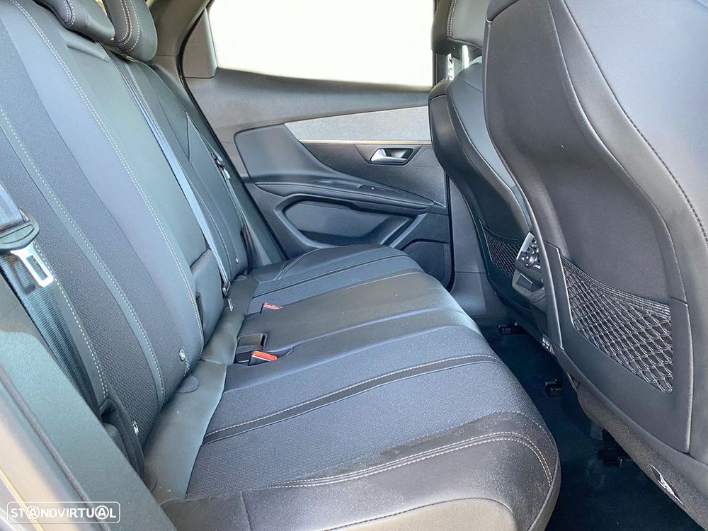 Peugeot 3008 1.2 PureTech GT EAT8 - 18