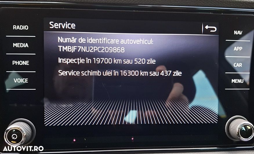 Skoda Karoq 2.0 TDI SCR DSG Style - 28