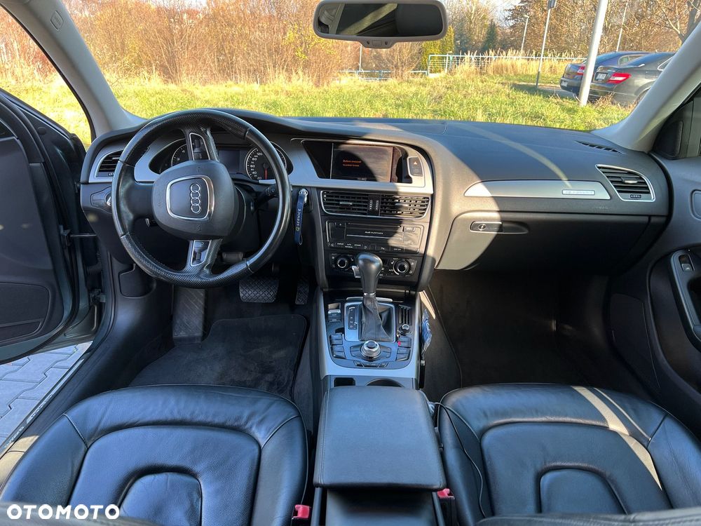 Audi A4 Allroad - 12