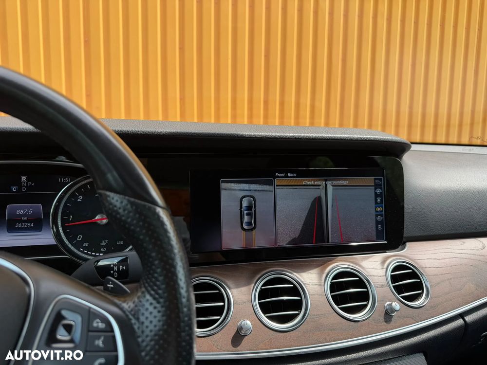 Mercedes-Benz E - 15