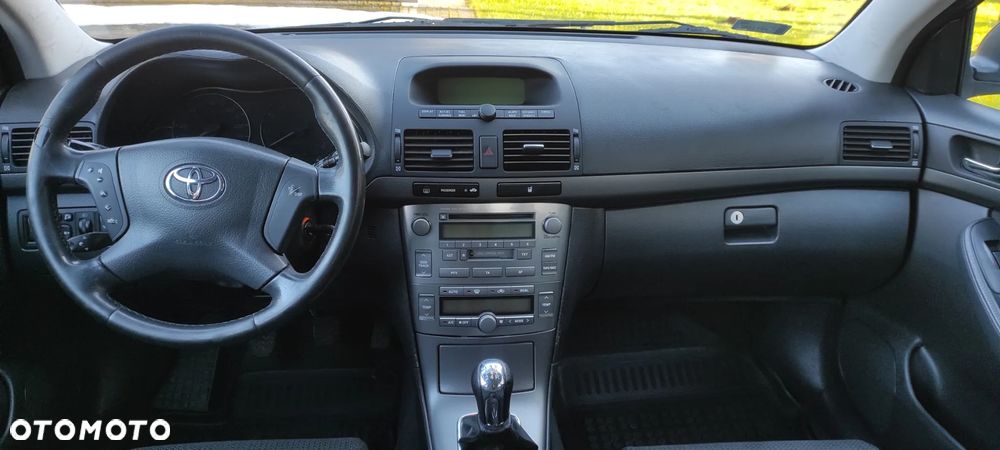 Toyota Avensis 1.8 VVT-i - 10