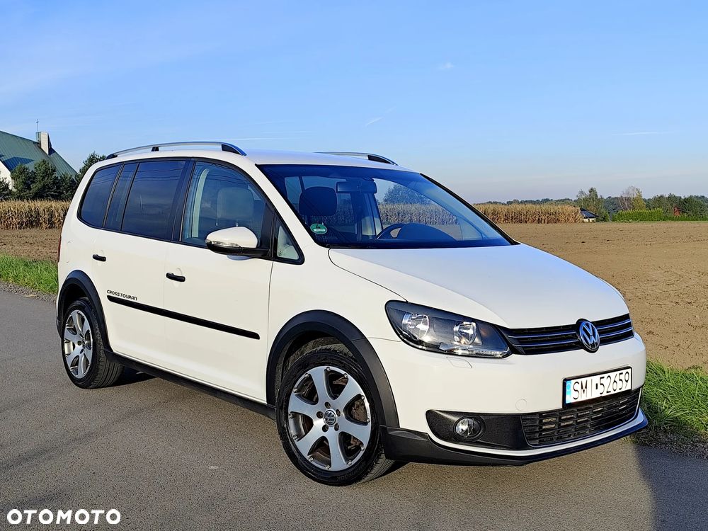 Volkswagen Touran 2.0 TDI DPF DSG Cross - 4