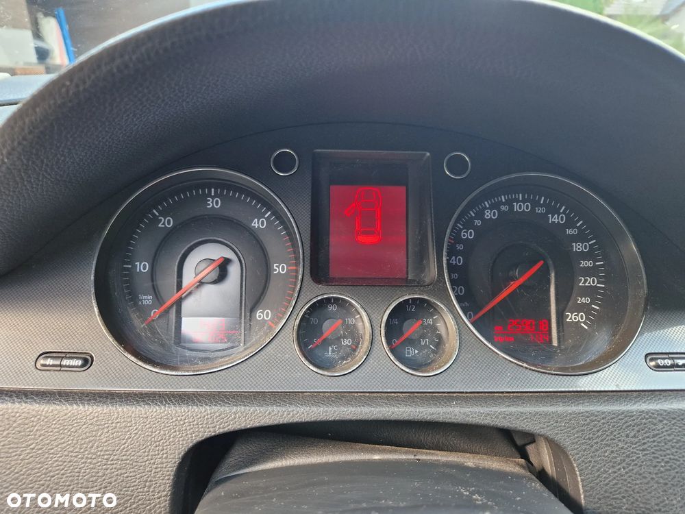 Volkswagen Passat 2.0 TDI Highline DSG - 17