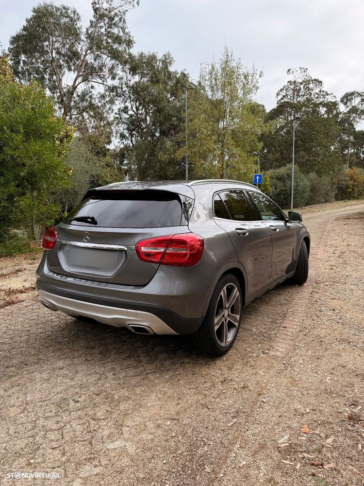 Mercedes-Benz GLA 180 d Urban - 5