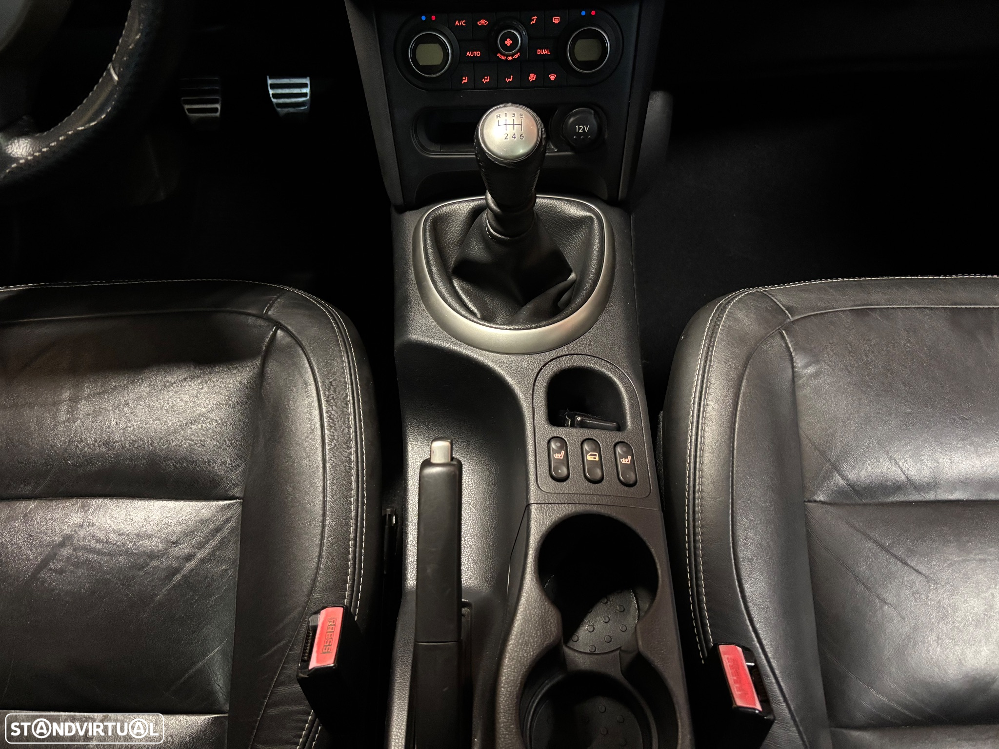 Nissan Qashqai +2 1.5 dCi Tekna Pele Preto +Navi - 19