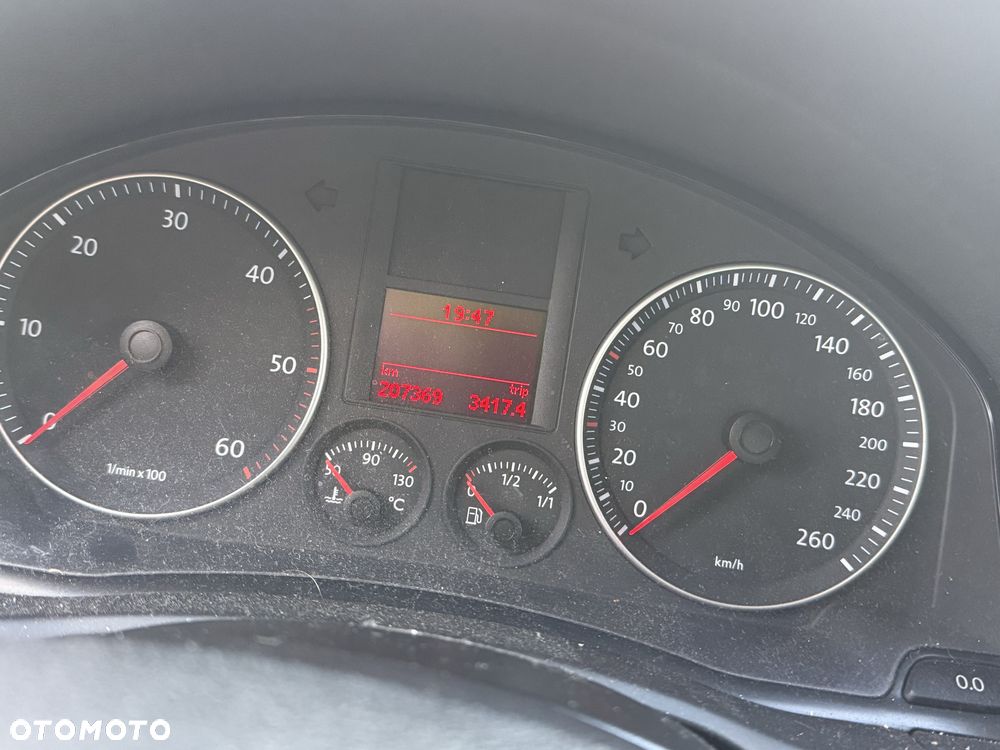Volkswagen Golf - 5