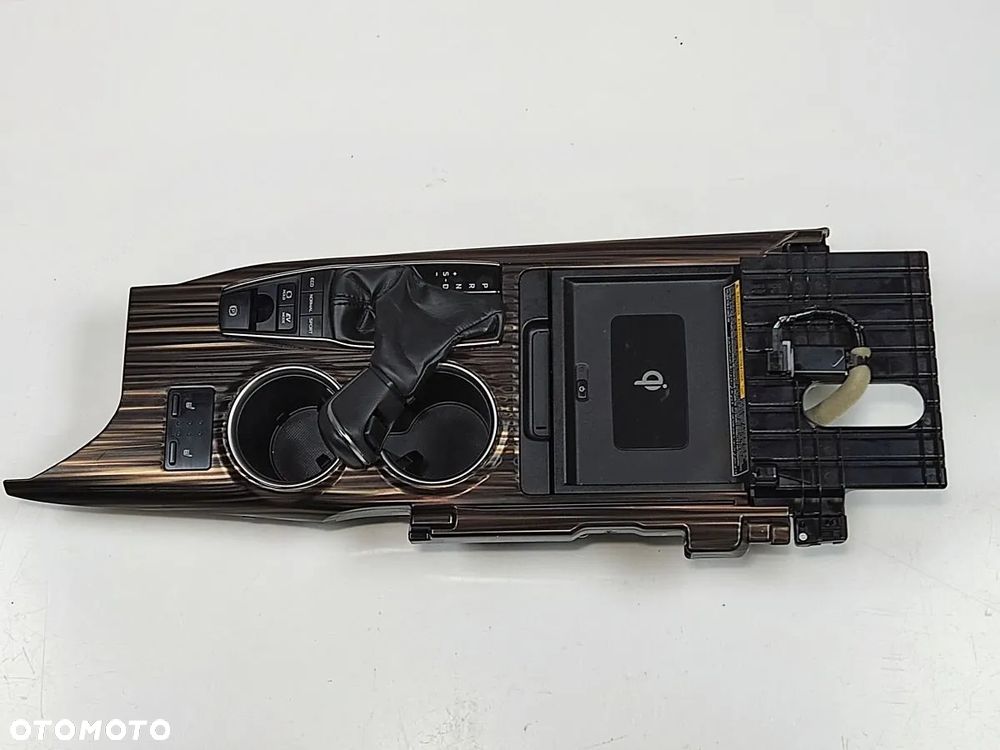 TOYOTA CAMRY 19-24r Ładowarka Indukcyjna Panel Tunelu Środkowego RÓŻNE KOLORY - 1