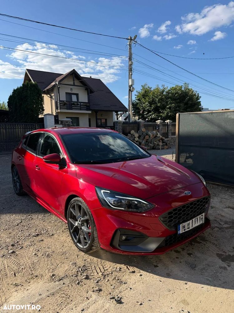 Ford Focus - 1
