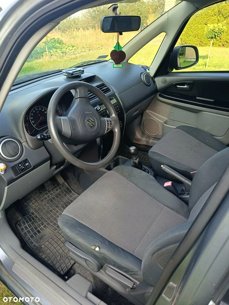 Suzuki SX4 - 3