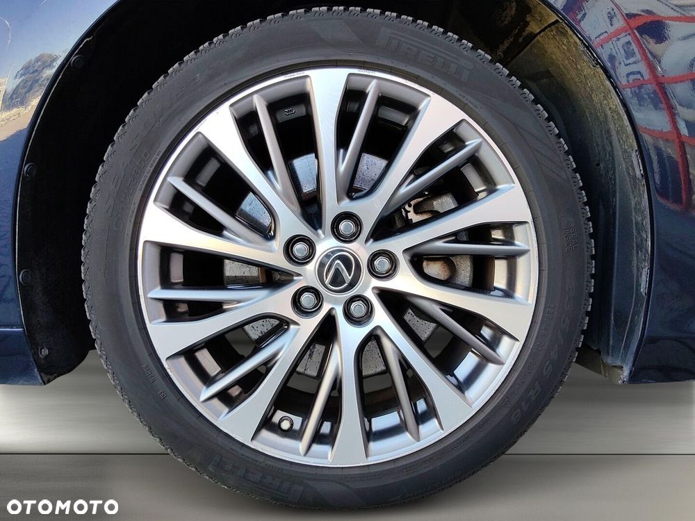 Lexus ES 300h Business Edition - 33