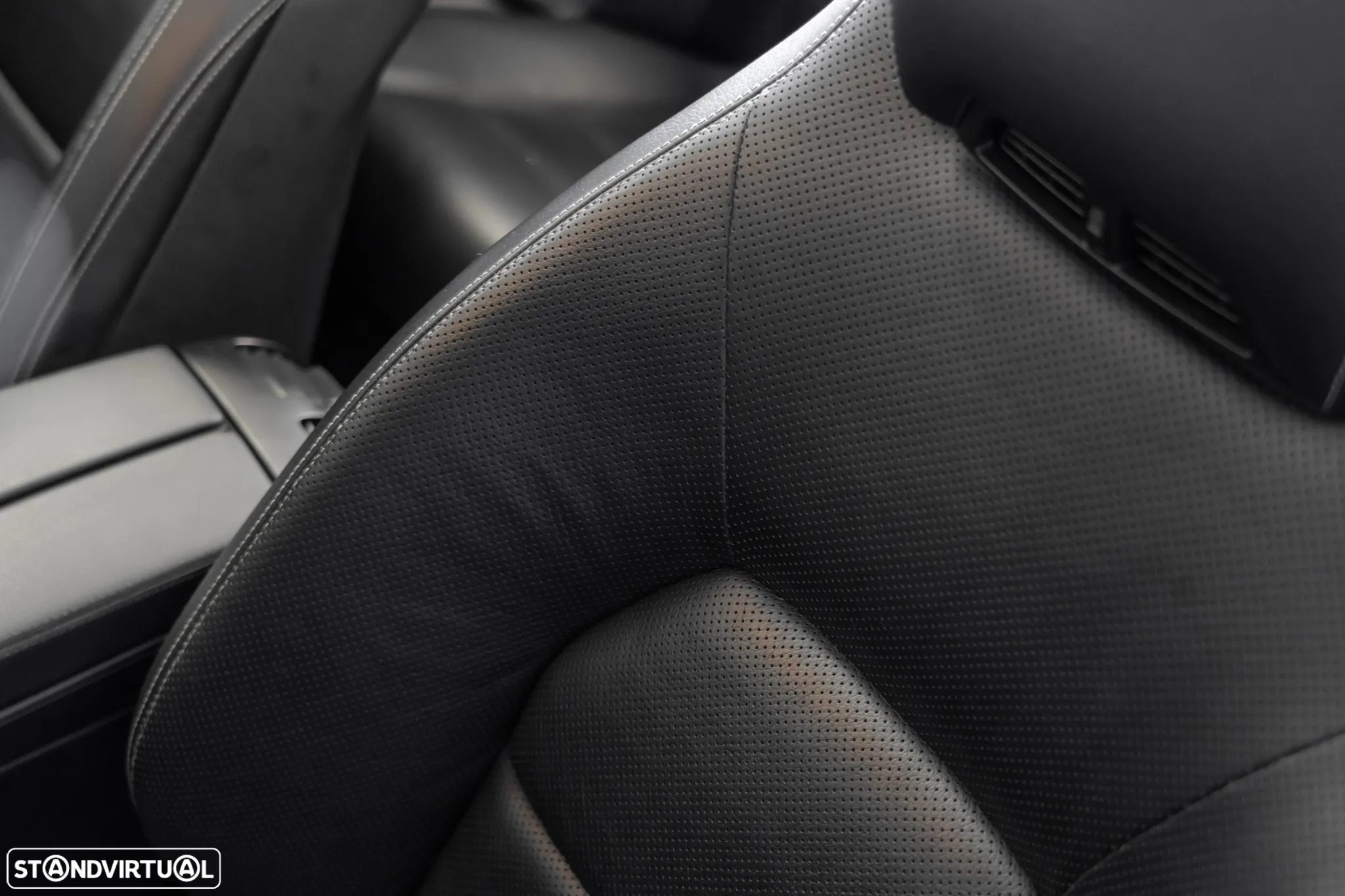 Mercedes-Benz E 250 CGi Avantgarde BlueEfficiency Auto - 21