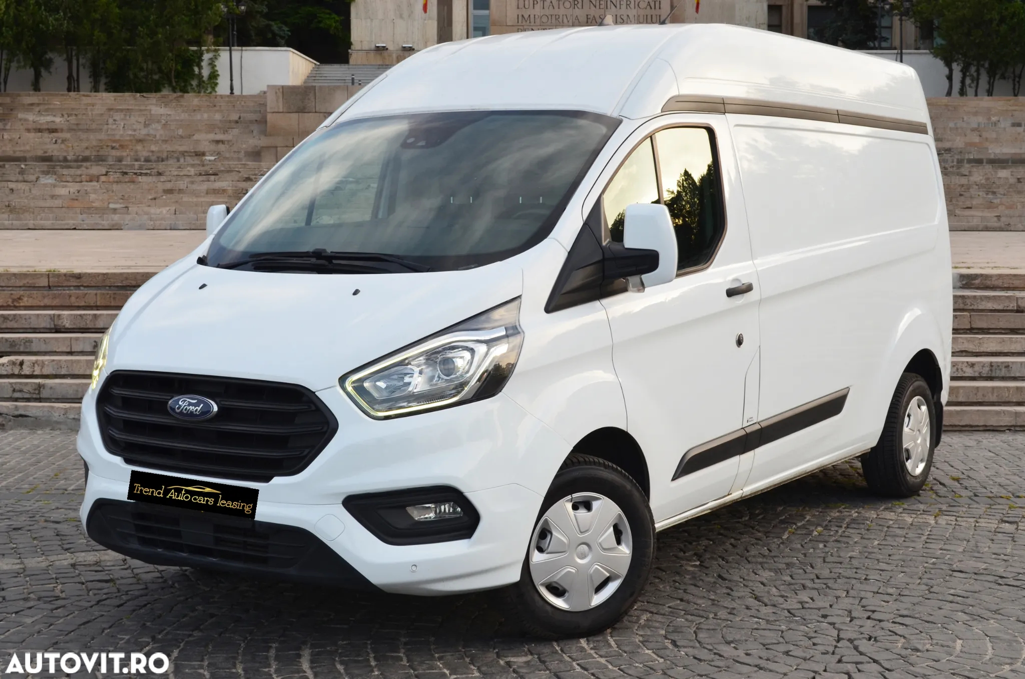 Ford Transit Custom Kombi 340 2.0 EcoBlue 130 CP L2H1 Trend - 2