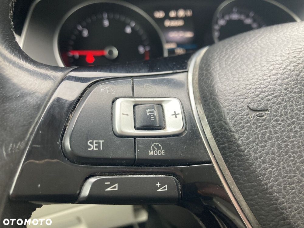 Volkswagen Passat Variant 2.0 TDI BMT Highline DSG - 11