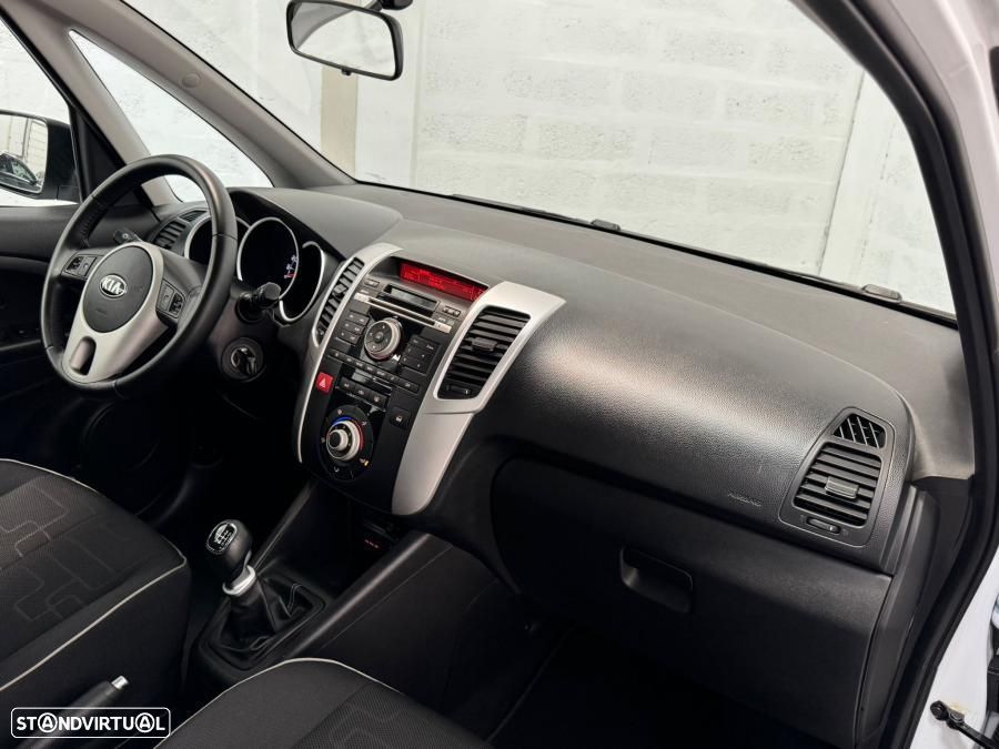Kia Venga 1.4 CRDi ISG More - 24