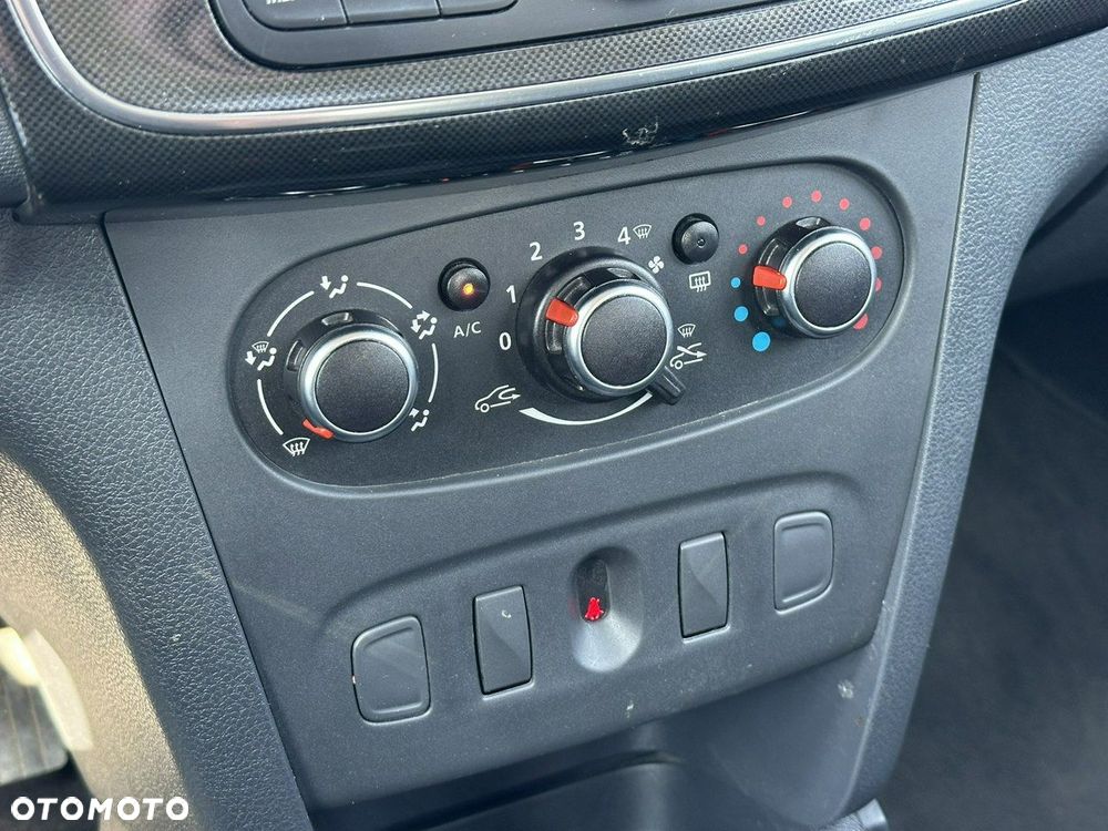 Dacia Sandero - 14
