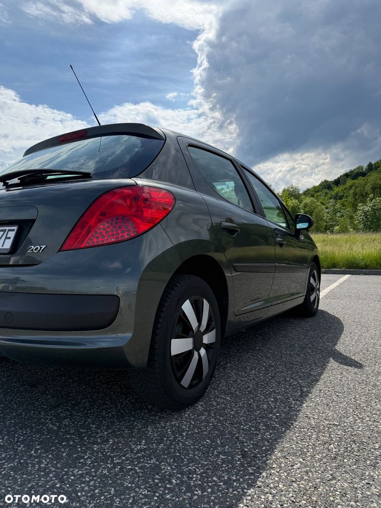 Peugeot 207 95 VTi Urban Move - 20