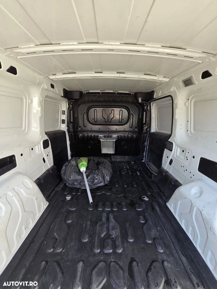 Fiat DOBLO - 8