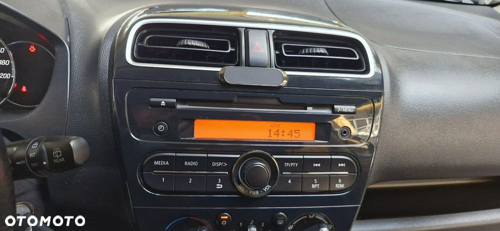 Mitsubishi Space Star - 18