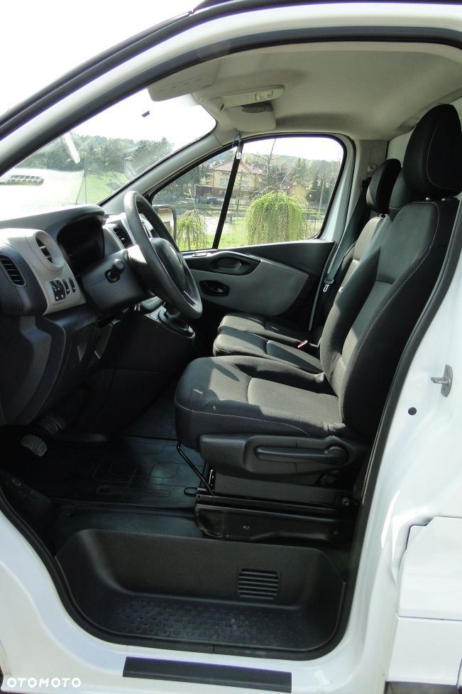 Renault Trafic - 9