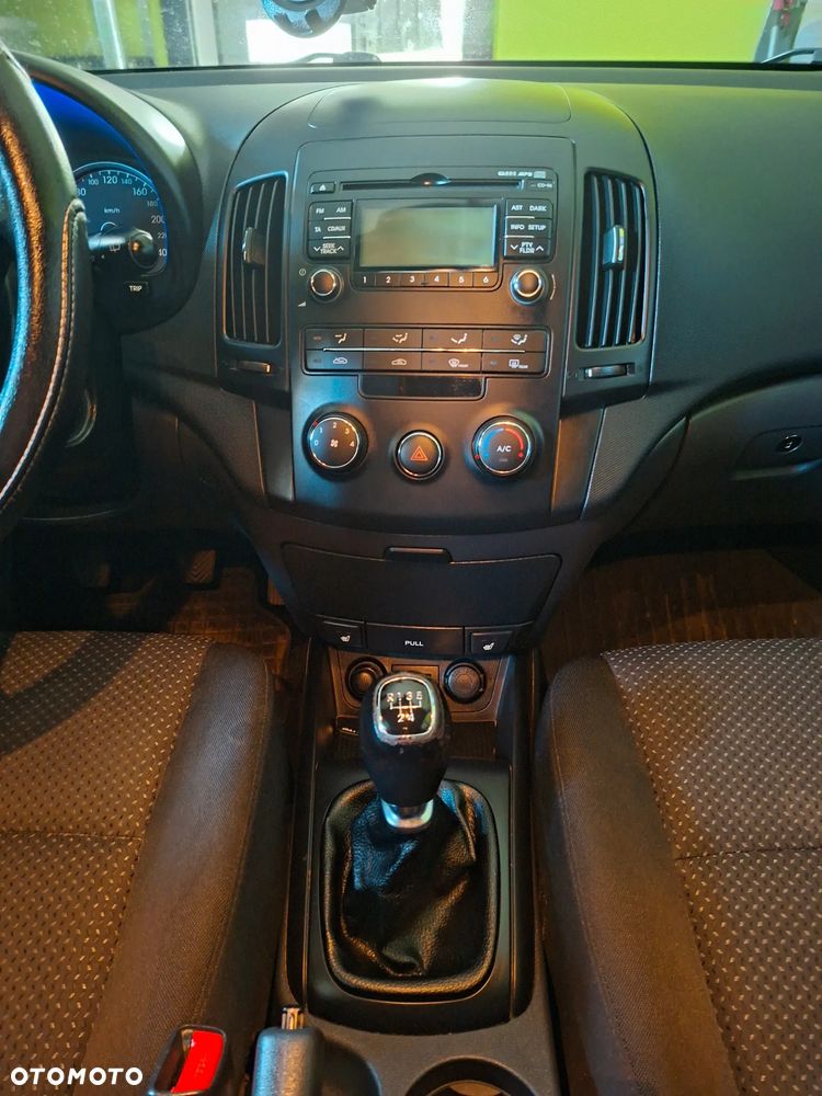 Hyundai i30 1.4 Comfort - 12