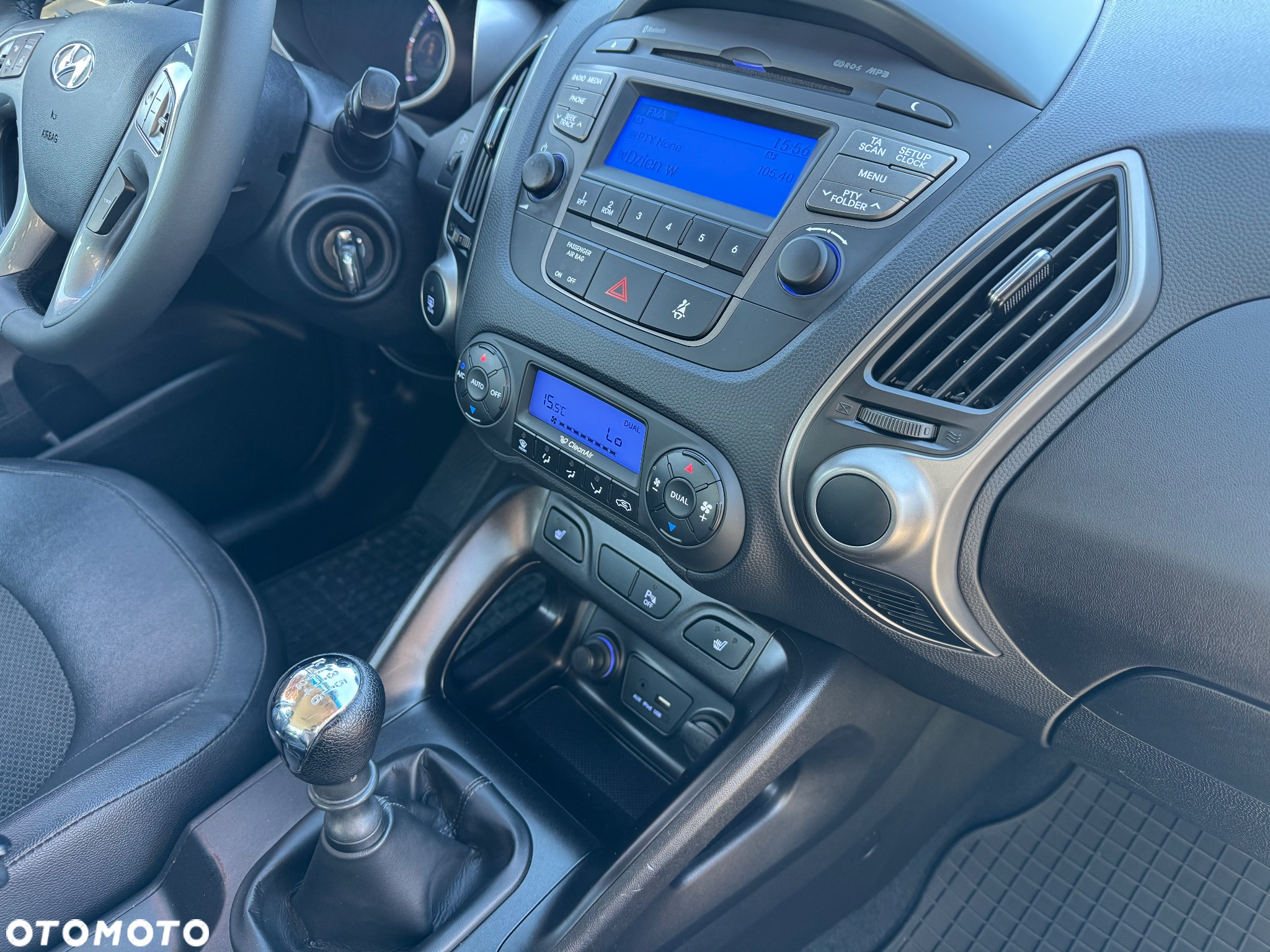 Hyundai ix35 1.7 CRDi 2WD Fifa World Cup Edition - 30