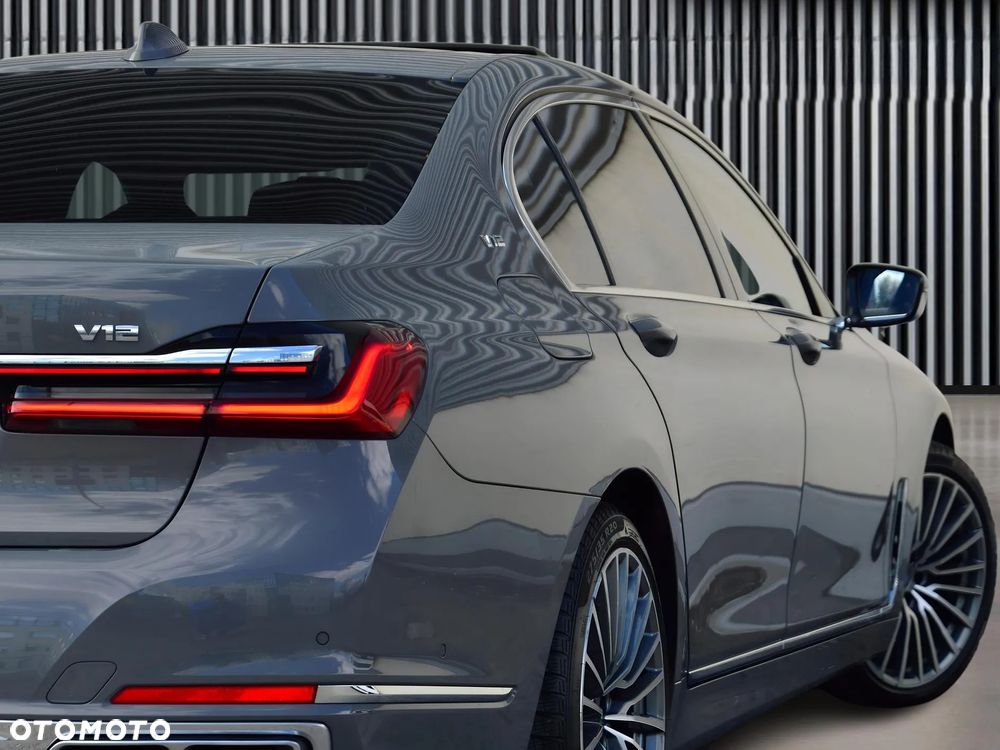 BMW Seria 7 M760Li xDrive V12 Excellence - 11