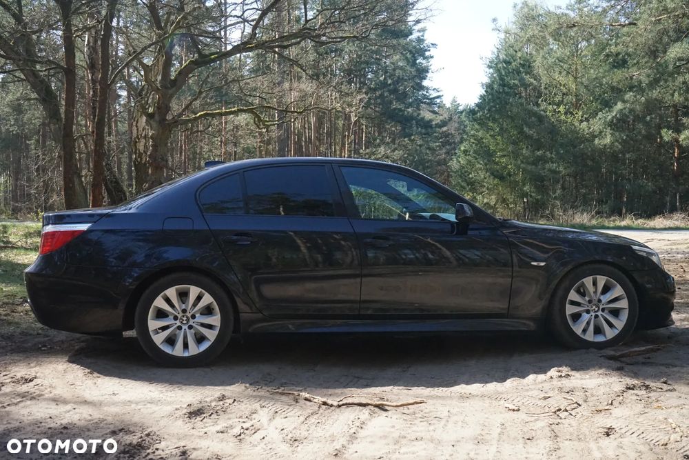 BMW Seria 5 525d xDrive Edition Sport - 9