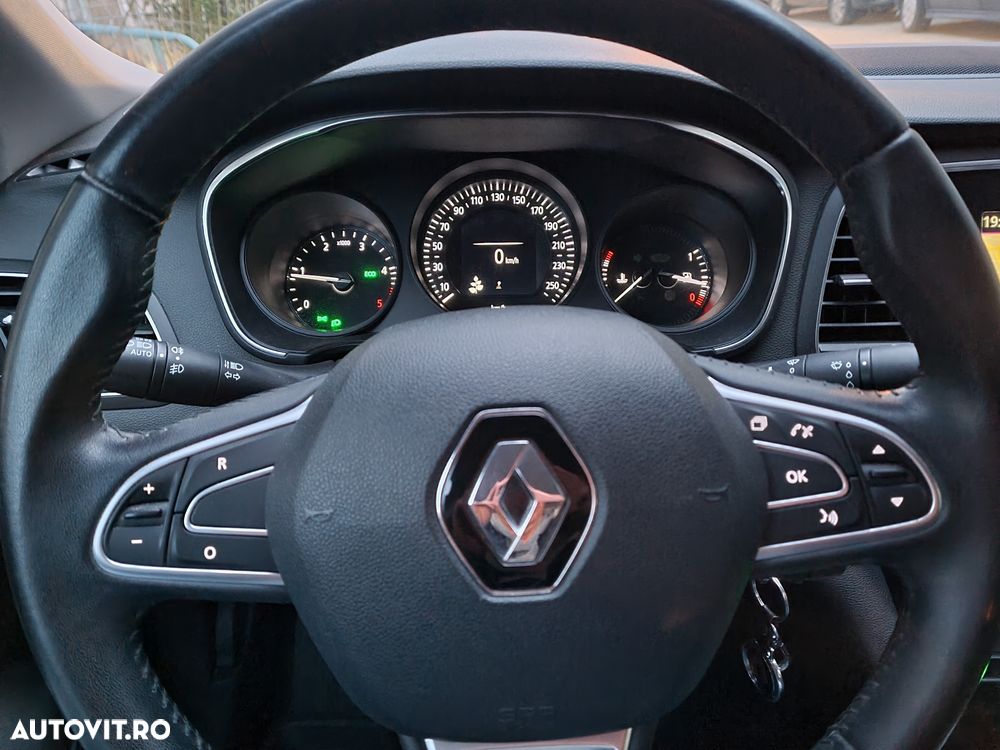 Renault Megane Energy dCi Zen - 10