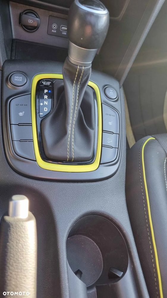 Hyundai Kona 1.6 T-GDI DCT 4WD Unique - 17