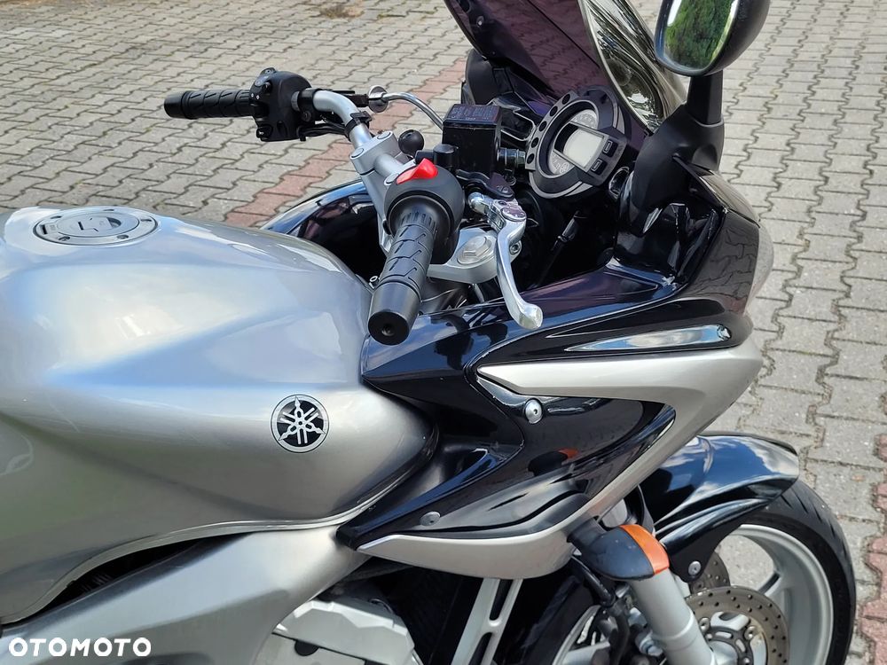 Yamaha FZ6 - 9