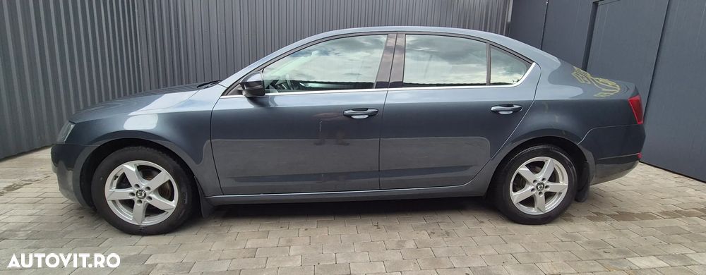 Skoda Octavia 1.6 TDI Style - 8