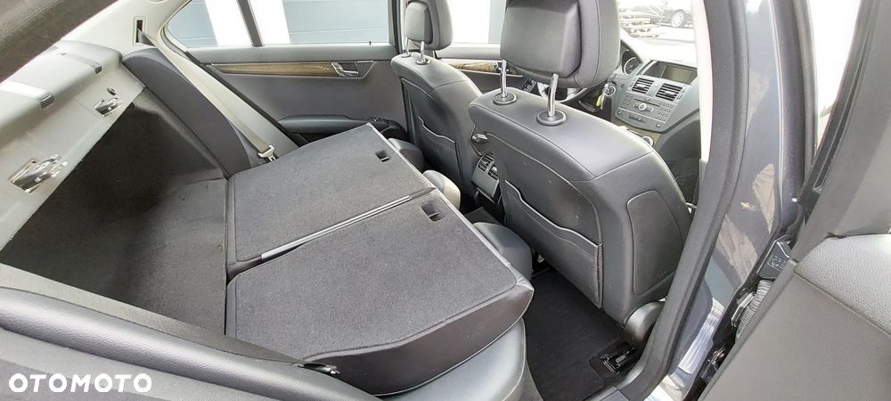 Mercedes-Benz Klasa C - 40