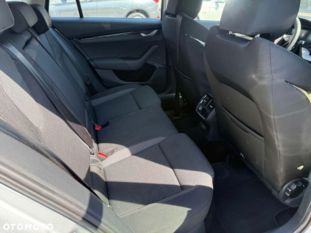 Skoda Octavia 1.5 TSI e-TEC DSG Selection - 11