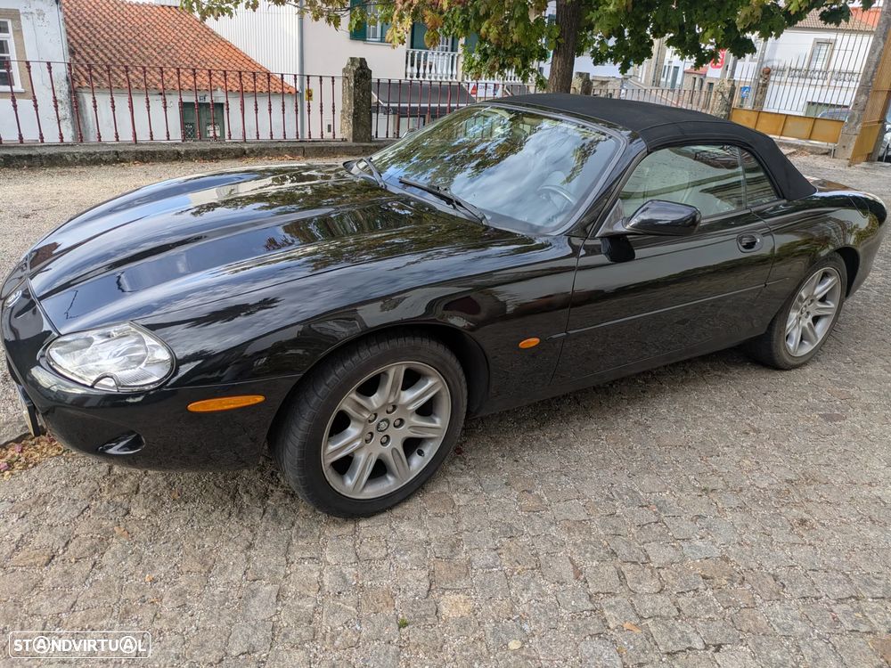 Jaguar XK - 9