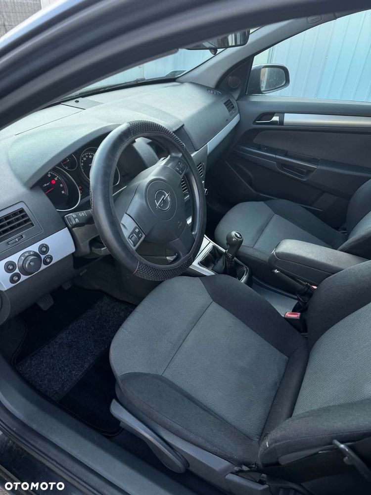Opel Astra 1.6 Enjoy - 8