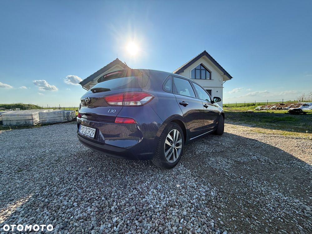 Hyundai i30 1.4 Premiere Comfort - 3