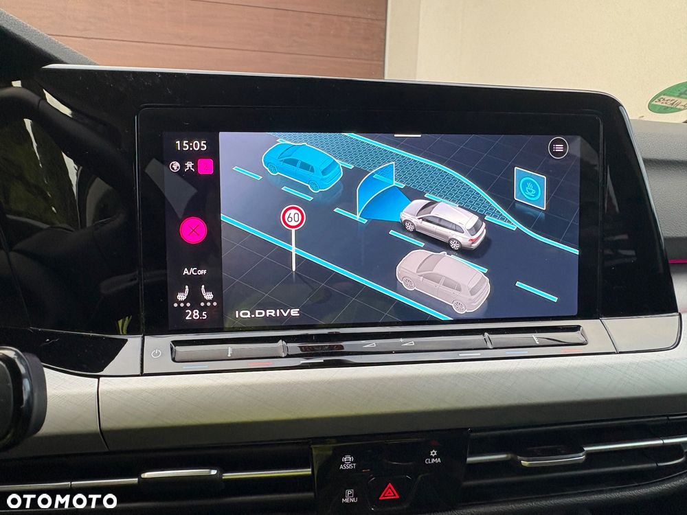 Volkswagen Golf Variant 2.0 TDI SCR Life - 32