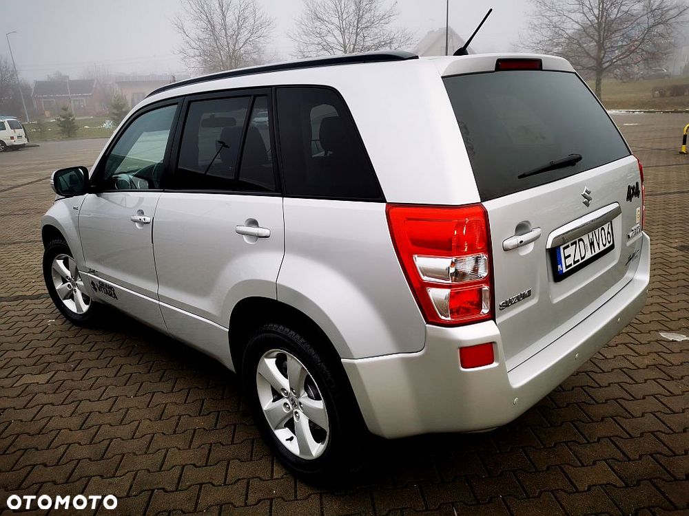 Suzuki Grand Vitara 1.9 DDiS De luxe - 37