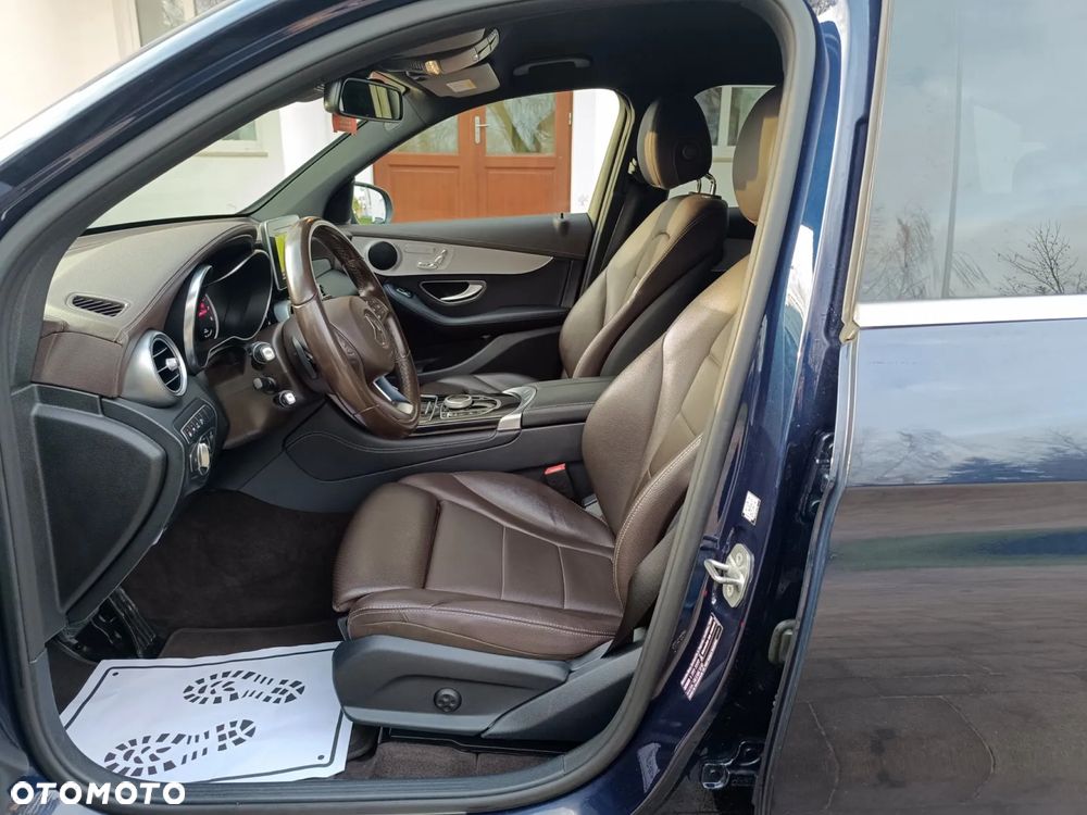 Mercedes-Benz GLC - 26