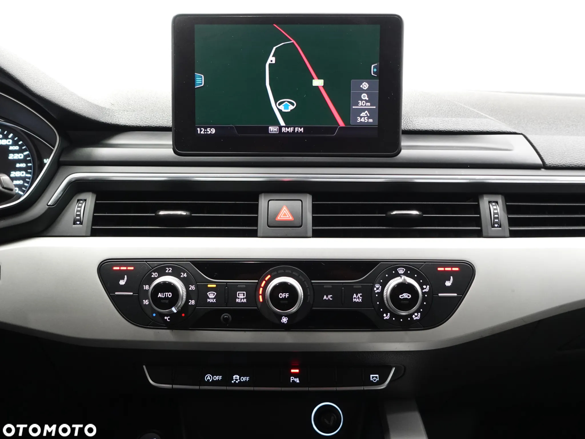 Audi A4 Avant 2.0 TDI - 33