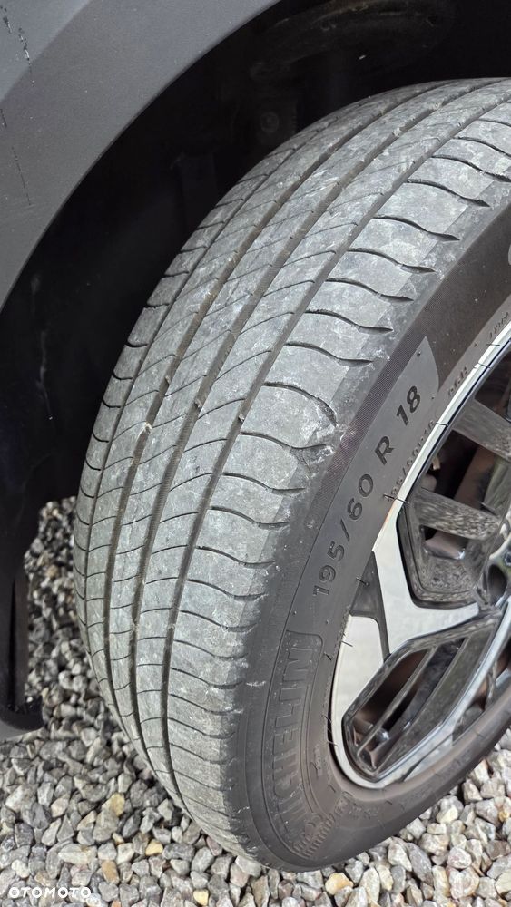Citroën C4 BlueHDi 110 Stop&Start FEEL PACK - 33