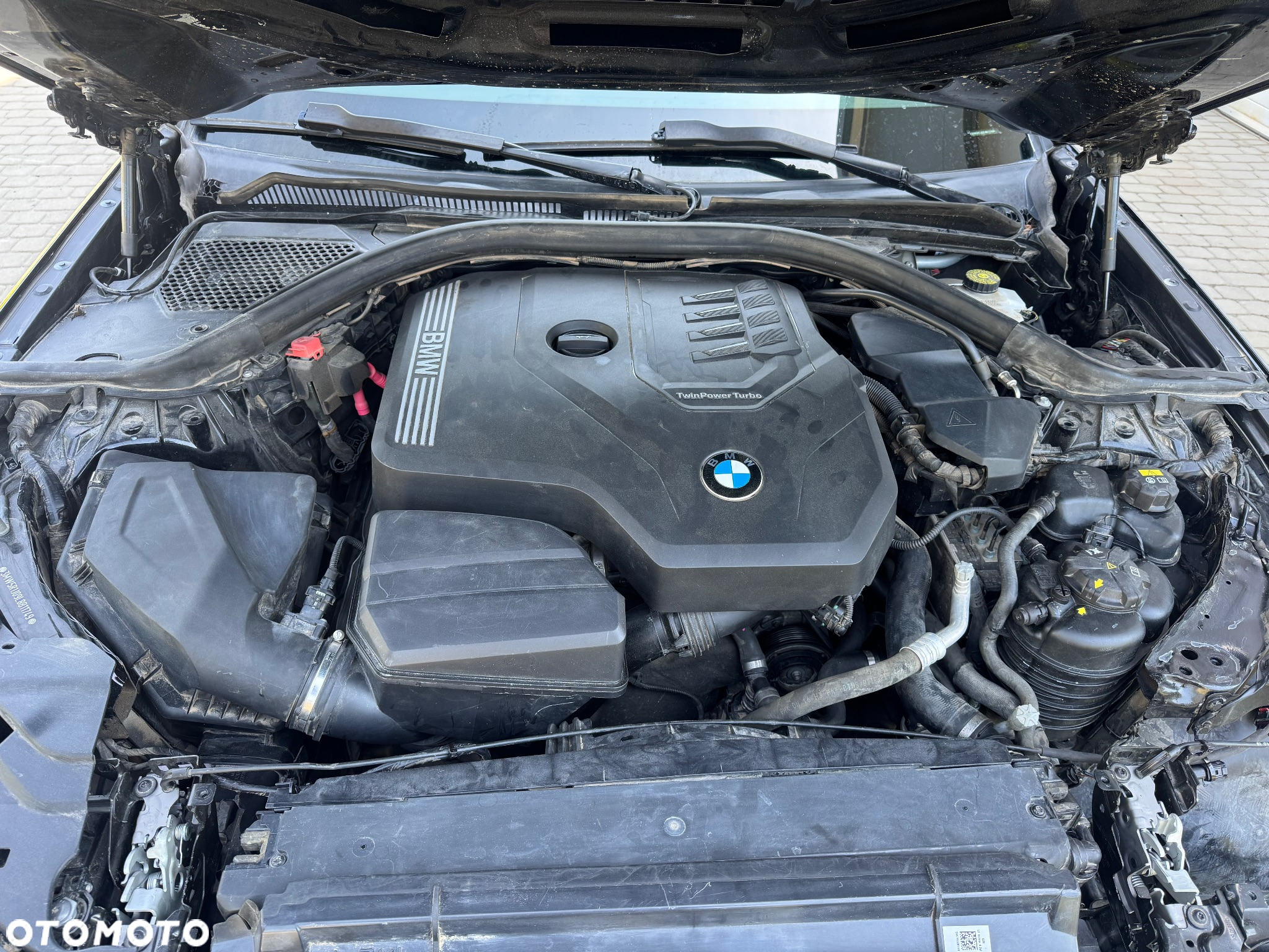 BMW Seria 3 330i - 16