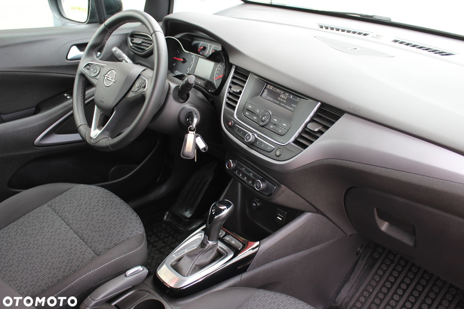 Opel Crossland - 10