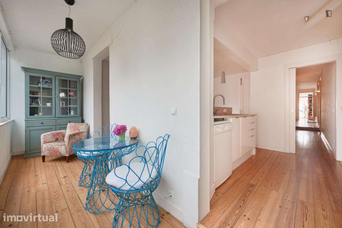 Quarto - localizado em Arroios Lisbon - Grande imagem: 4/24