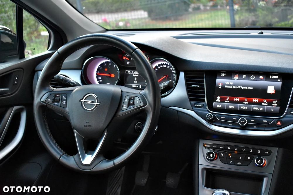 Opel Astra 1.4 Turbo Start/Stop 120 Jahre - 26