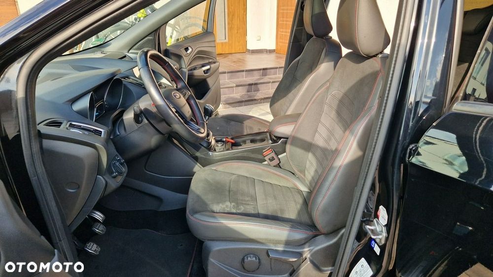 Ford Kuga - 22