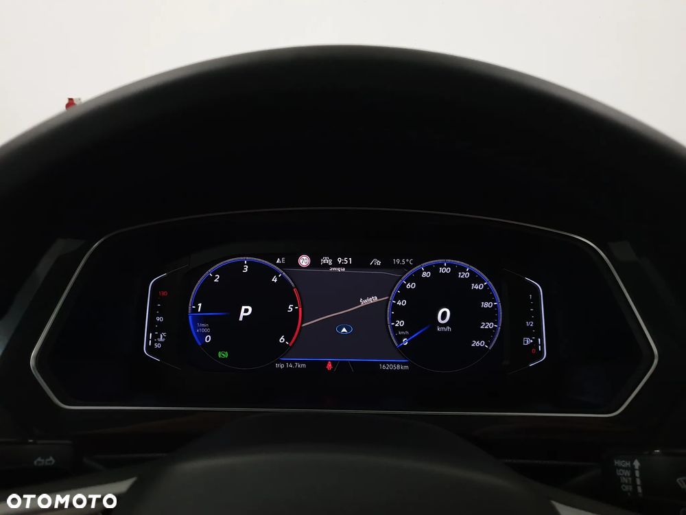 Volkswagen Tiguan 2.0 TDI SCR 4MotION DSG R-Line - 8