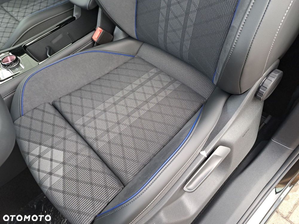 Volkswagen Tiguan - 13